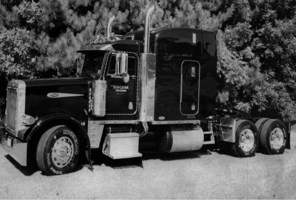 Jusczak Peterbilt tractor unit